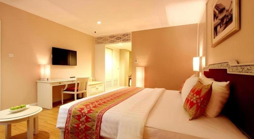 Kartika Chandra Hotel Jakarta Luaran gambar