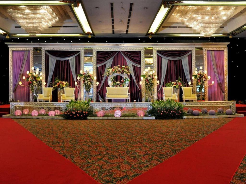 Kartika Chandra Hotel Jakarta Luaran gambar