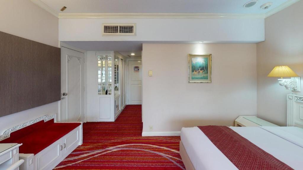 Kartika Chandra Hotel Jakarta Luaran gambar