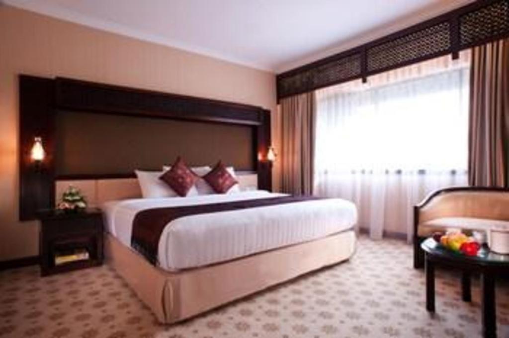 Kartika Chandra Hotel Jakarta Luaran gambar