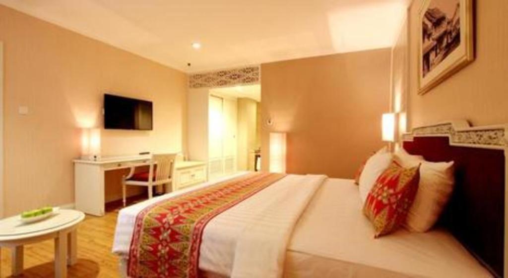 Kartika Chandra Hotel Jakarta Luaran gambar